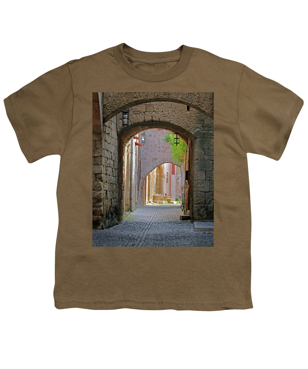 Rhodes Youth T-Shirt featuring the photograph Alley with Cat by M Kathleen Warren