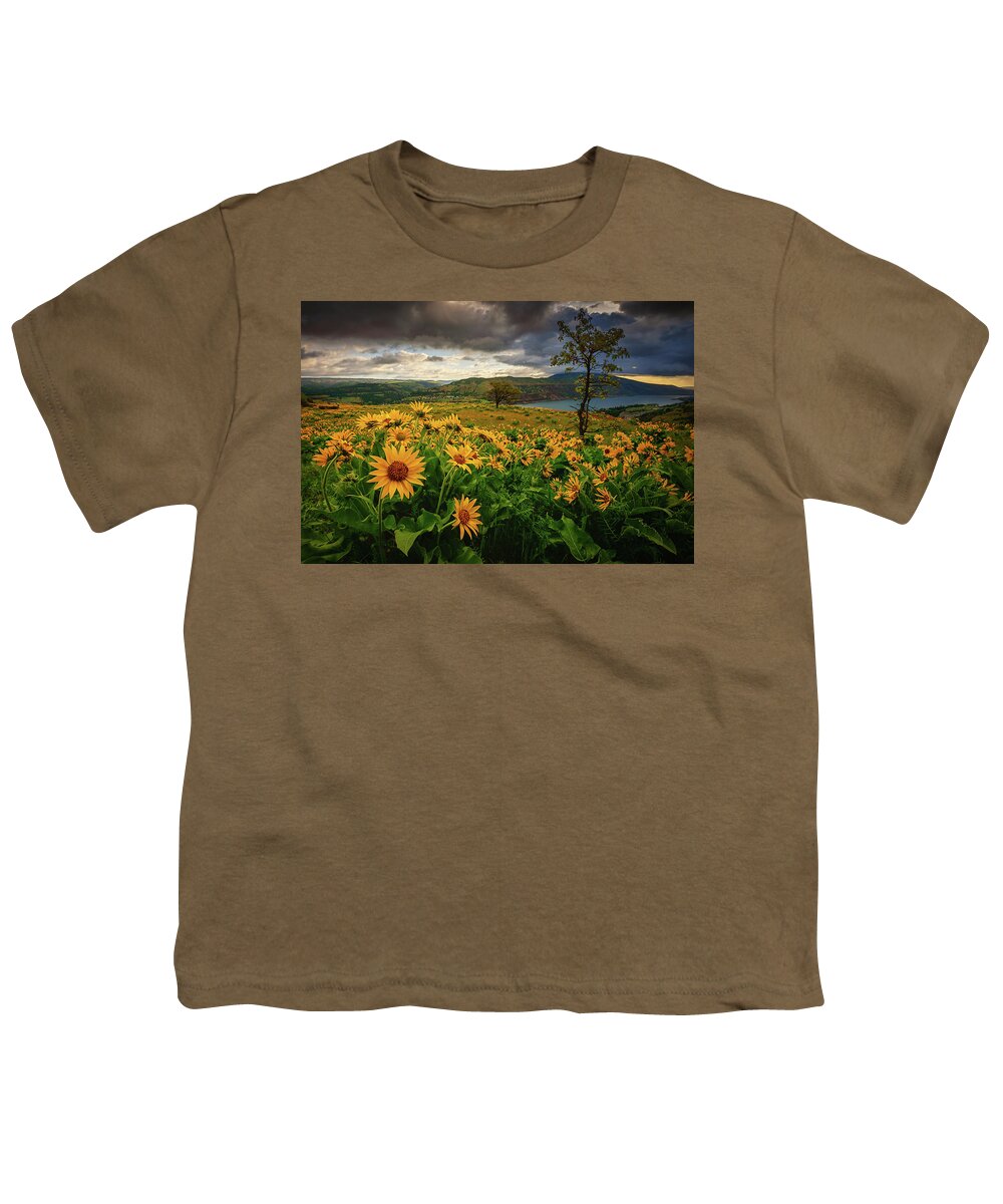 Rowena Crest Youth T-Shirt featuring the photograph Columbia Gorge Blooms by Dan Mihai