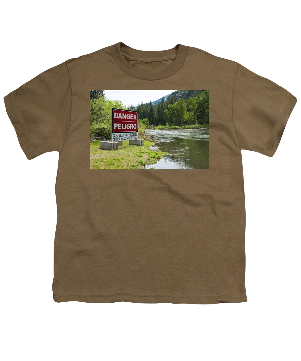 Danger Peligro Youth T-Shirt featuring the photograph Danger Peligro by Tom Cochran