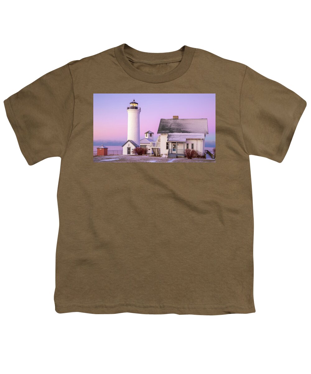 Tibbetts Point Lighthouse Youth T-Shirt featuring the photograph Five Below by Rod Best