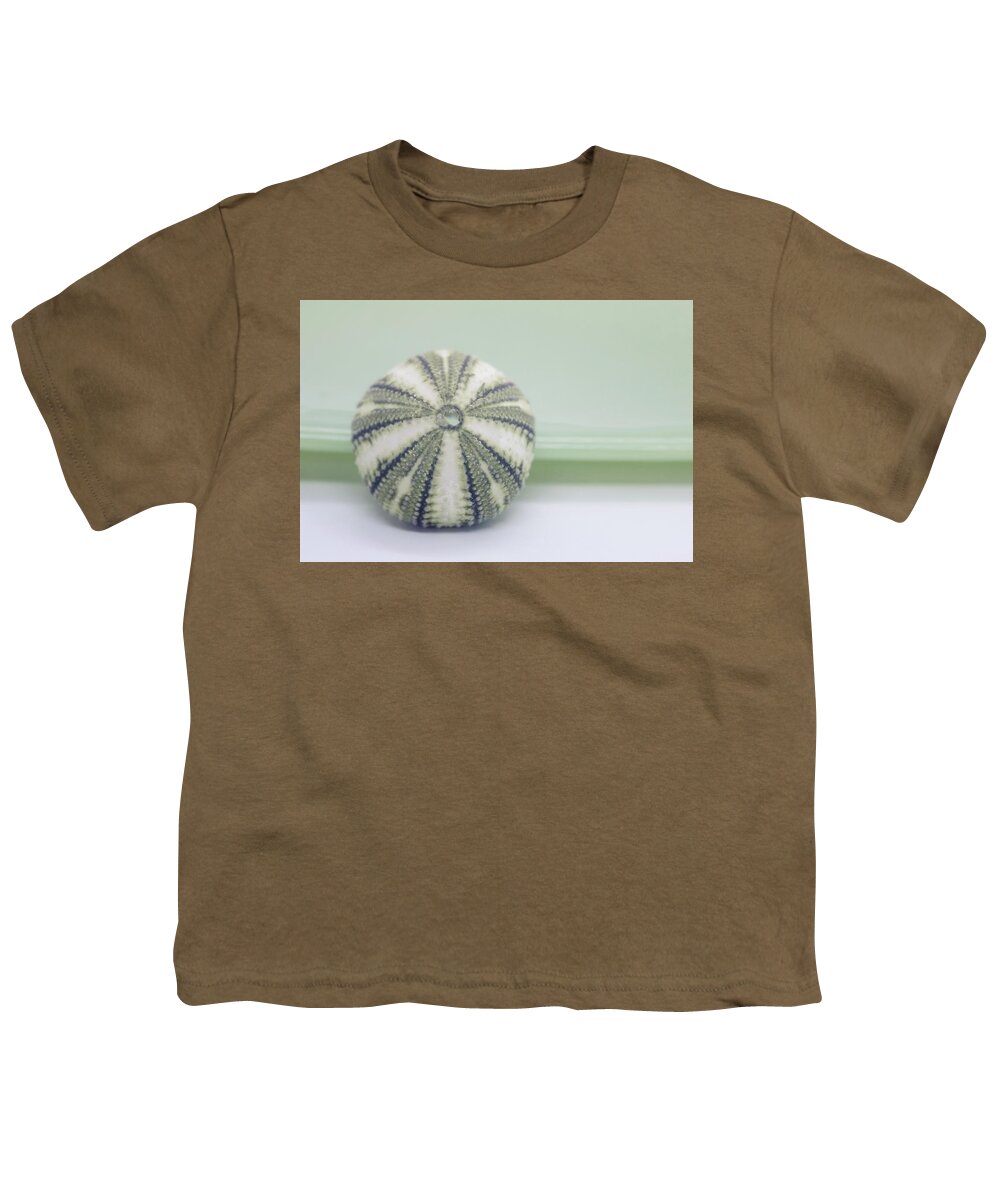 Urchin Youth T-Shirt featuring the photograph Green Urchin by Lauri Novak