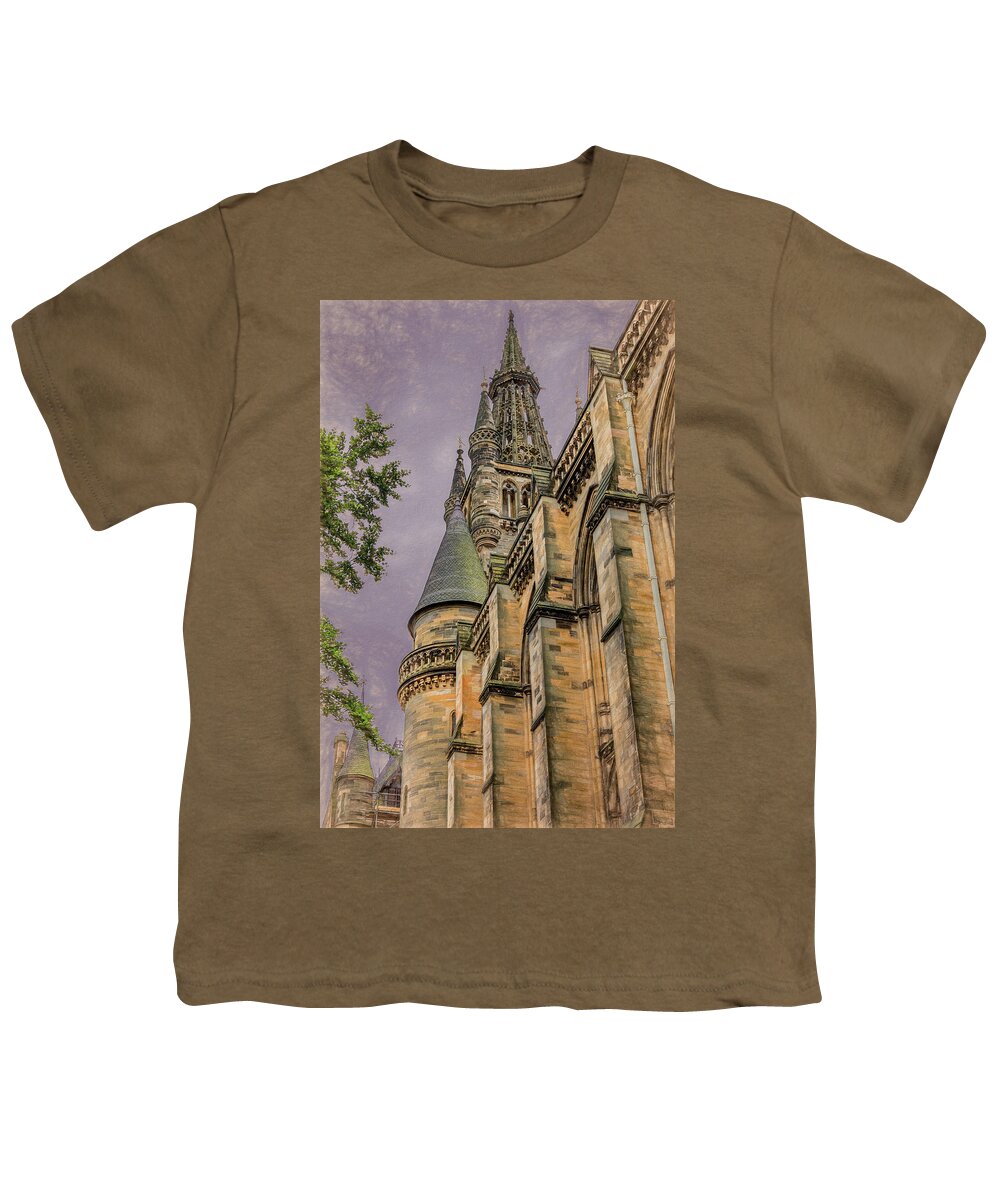 Glasgow Youth T-Shirt featuring the photograph Reaching New Heights in Glasgow by Marcy Wielfaert