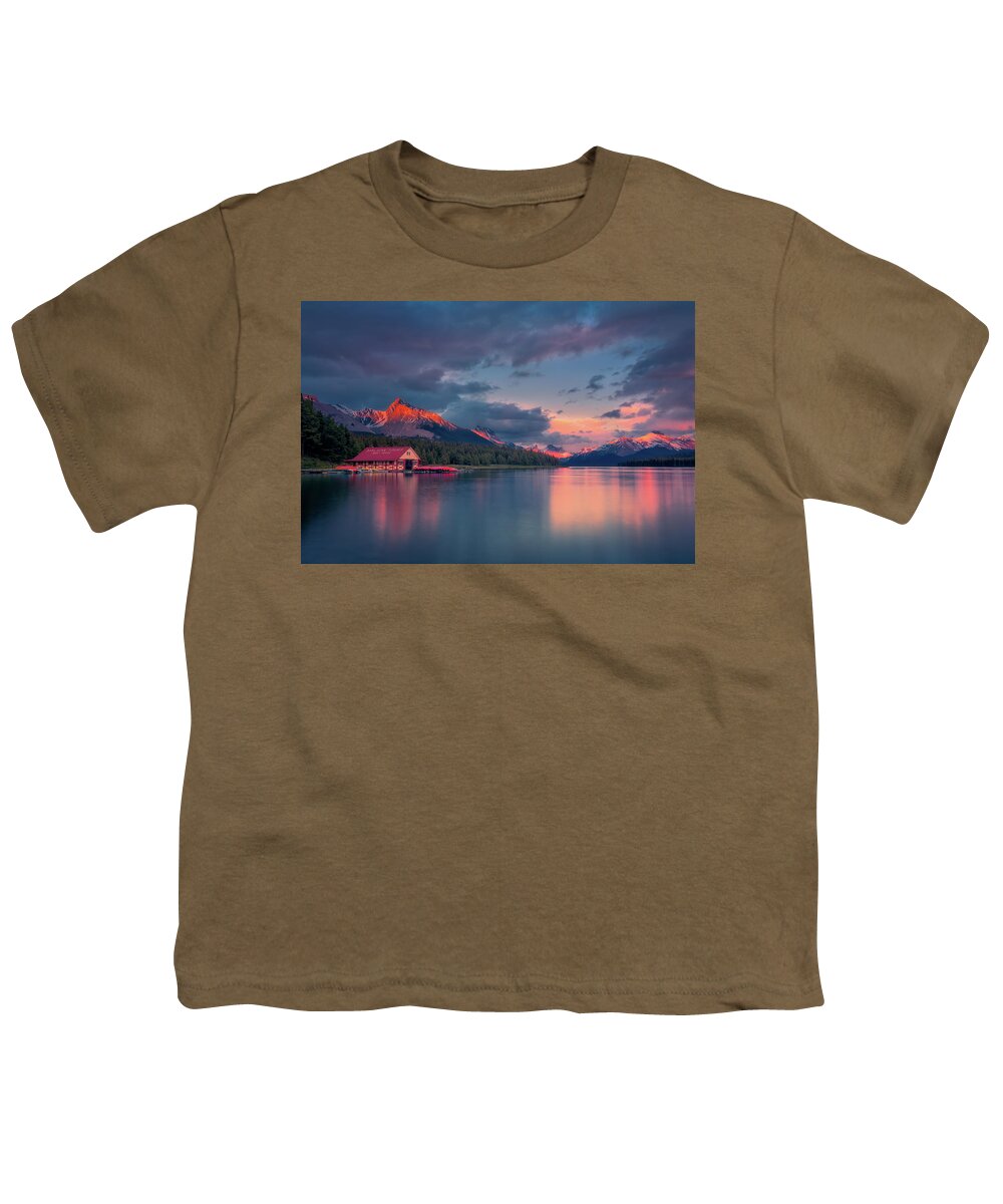Sunset Youth T-Shirt featuring the photograph Sunset at Maligne Lake by Henry w Liu