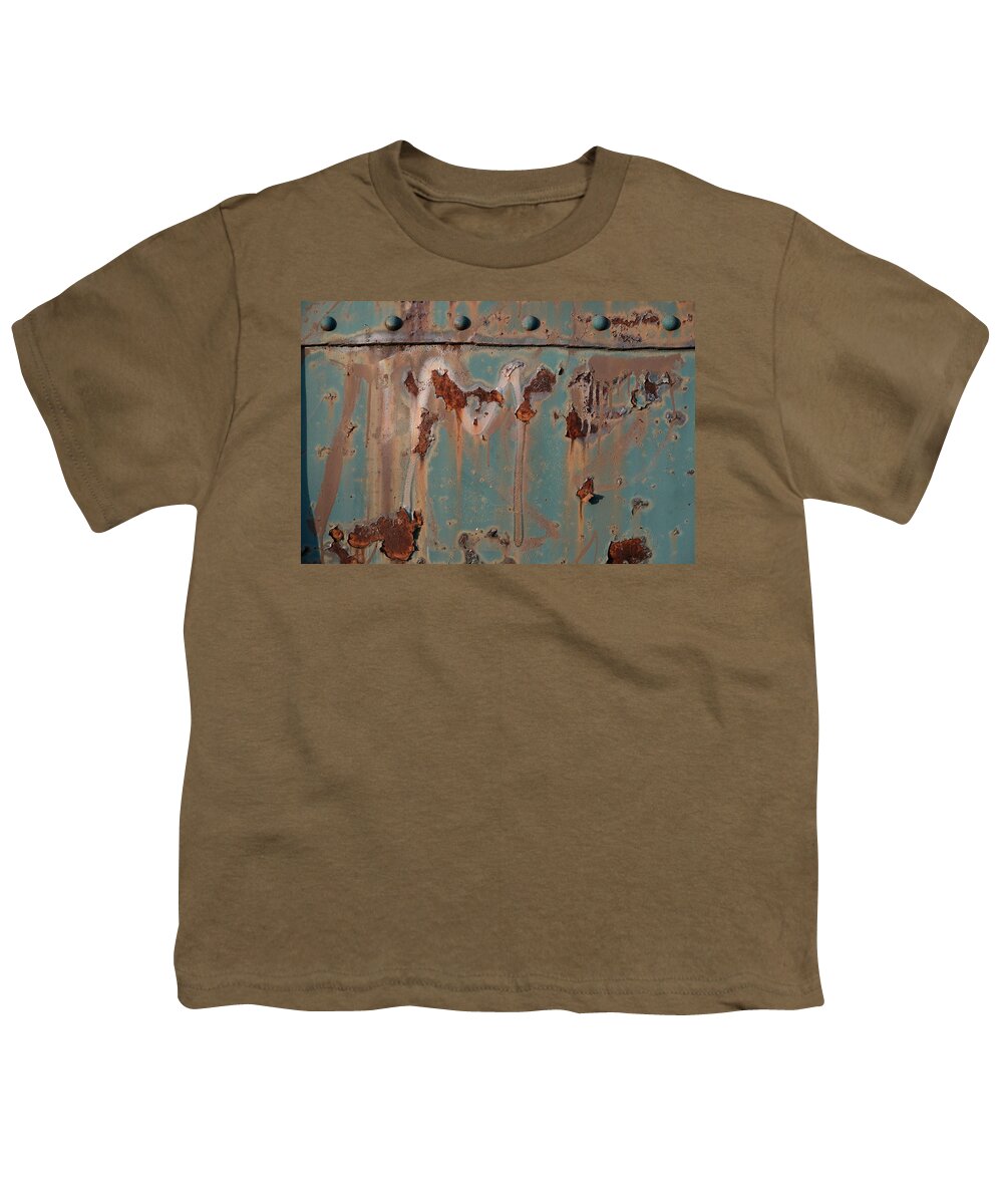  Gritty Youth T-Shirt featuring the photograph Trying To Tell You Something by Kreddible Trout