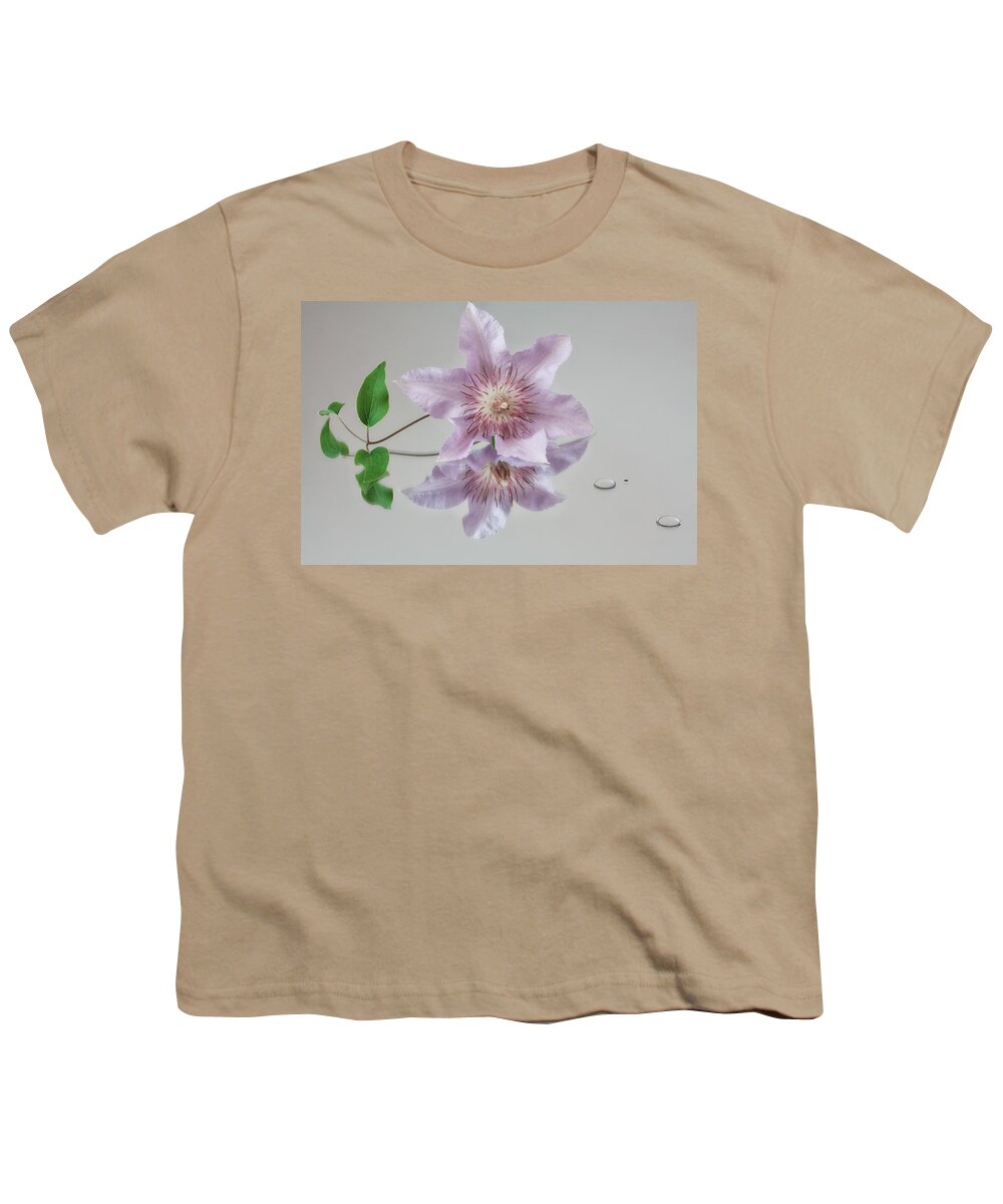 Clematis Youth T-Shirt featuring the photograph Centre Stage by Shirley Mitchell