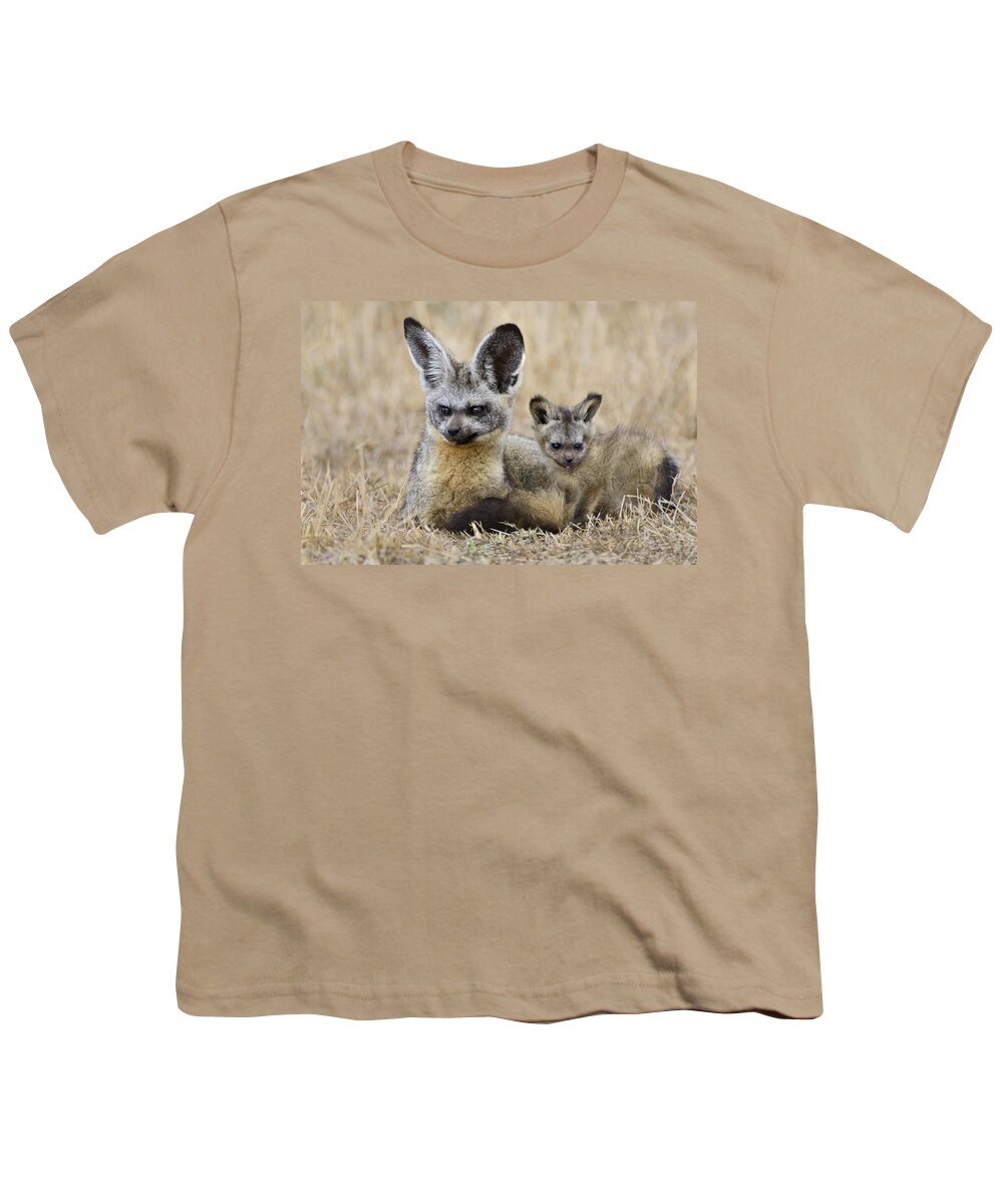 00784382 Youth T-Shirt featuring the photograph Bat Eared Fox Parent And Pup Masai Mara by Suzi Eszterhas