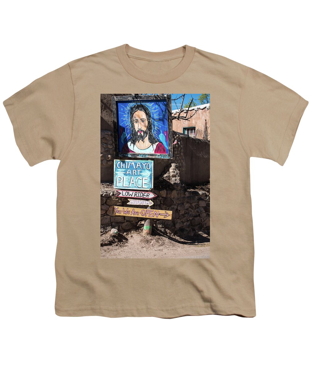 Chimayo Art Youth T-Shirt featuring the photograph The Art Place in Chimayo by Tom Cochran