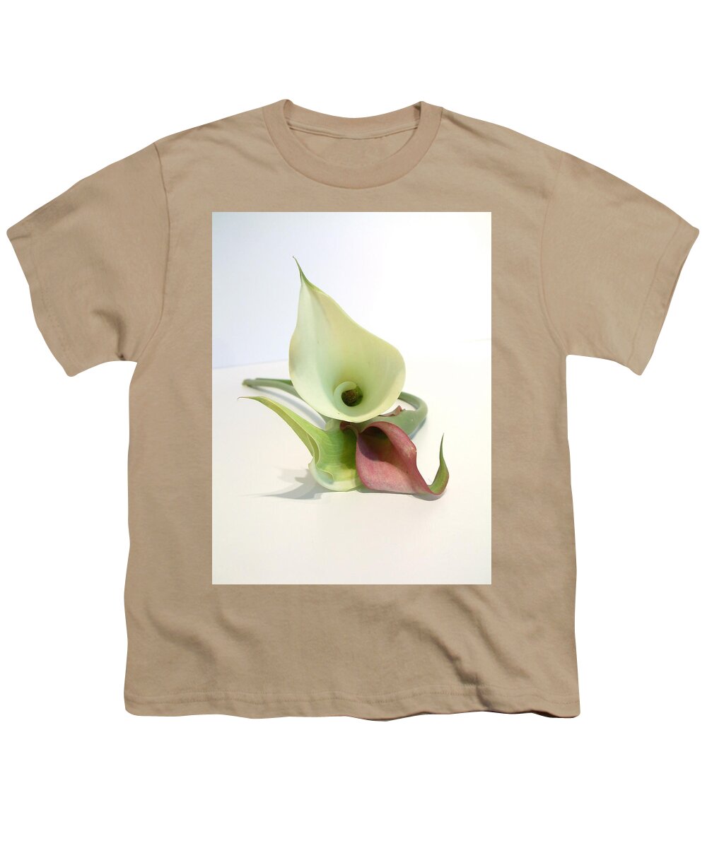 Callas Lily Youth T-Shirt featuring the photograph Tres Callas by Thomas Pipia