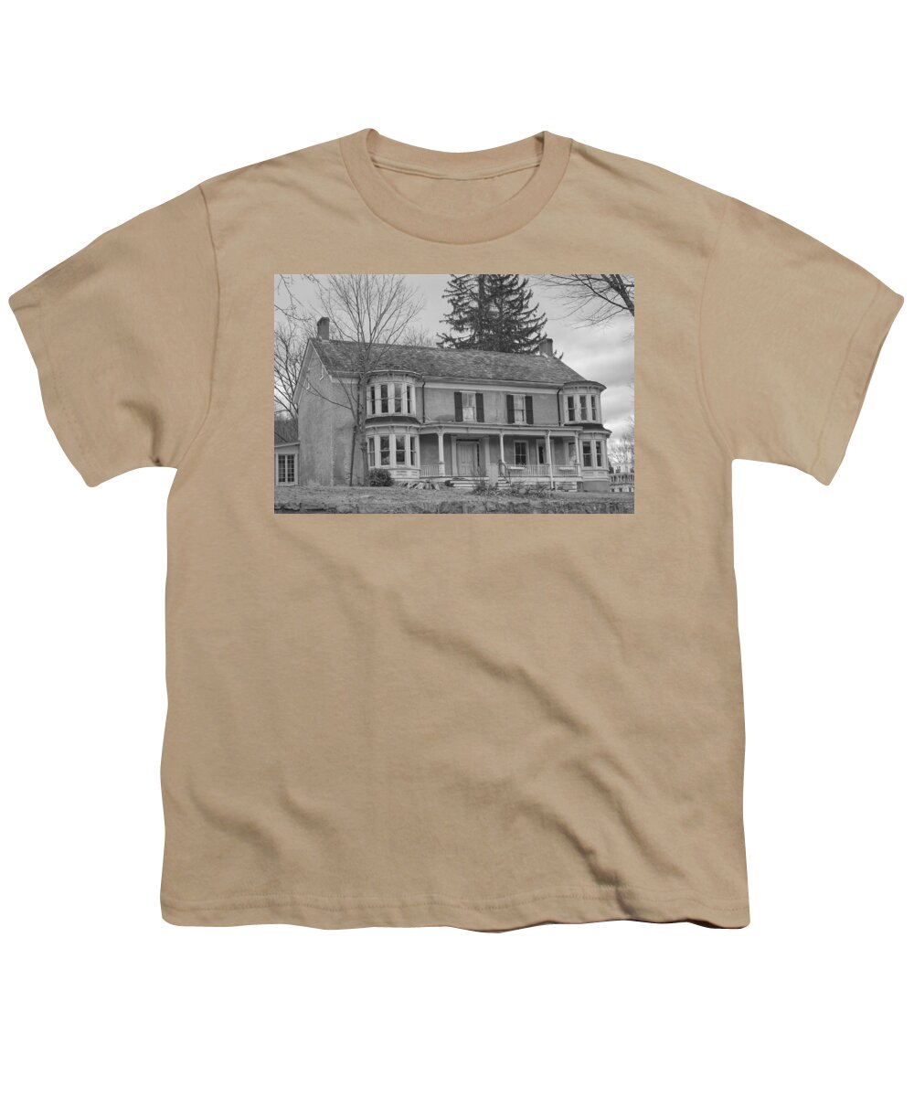Waterloo Village Youth T-Shirt featuring the photograph Historic Mansion With Towers - Waterloo Village by Christopher Lotito