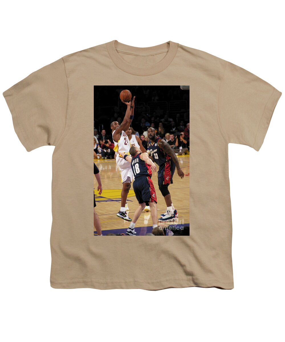 Kobe Youth T-Shirt featuring the photograph Kobe by Marc Bittan