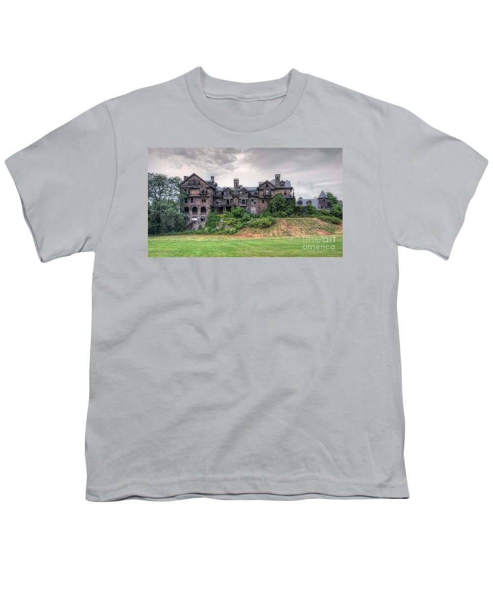 Bennett College Youth T-Shirt featuring the photograph Halcyon Hall by Rick Kuperberg Sr