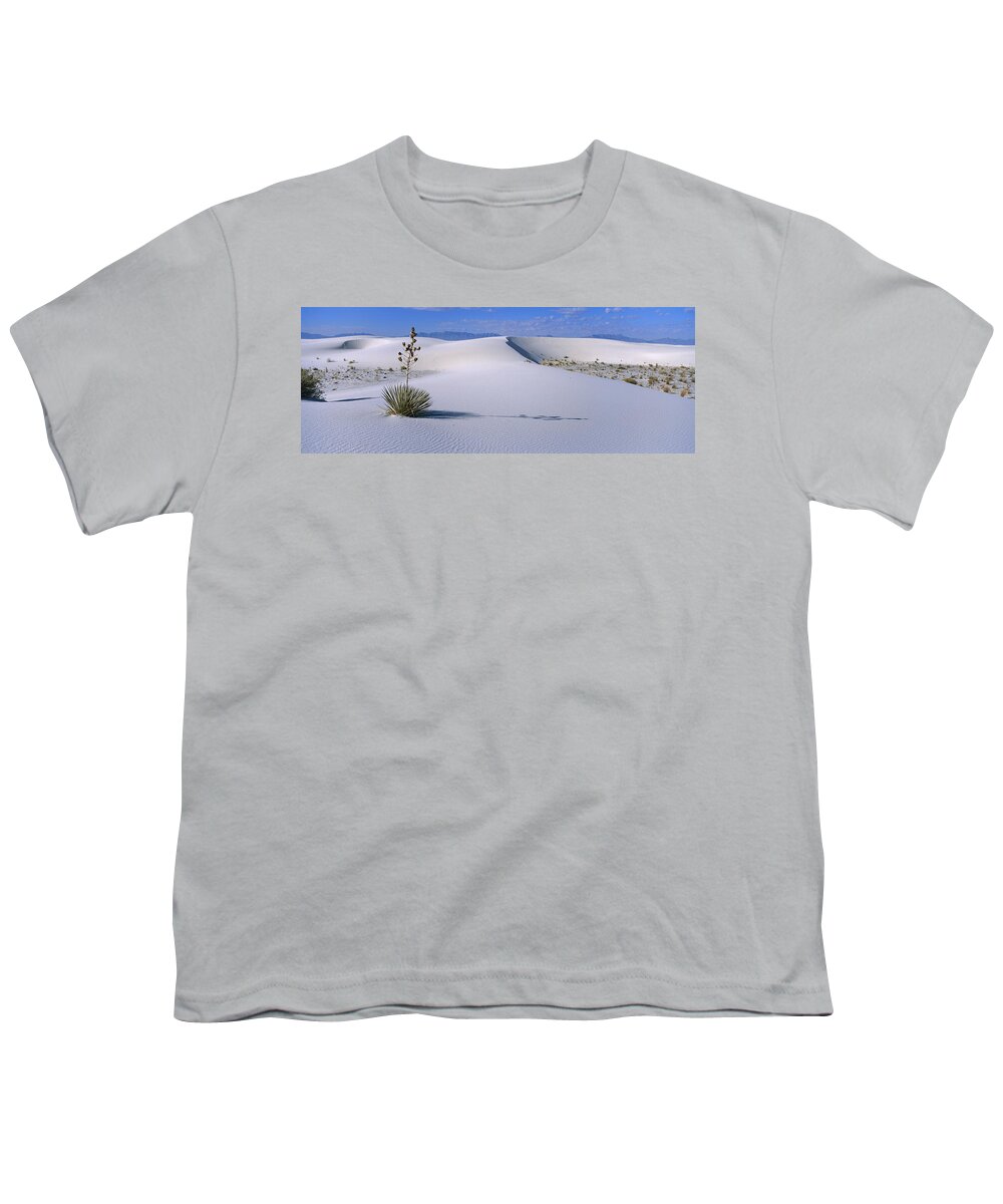Feb0514 Youth T-Shirt featuring the photograph Soaptree Yucca In Gypsum Dunes White #3 by Konrad Wothe