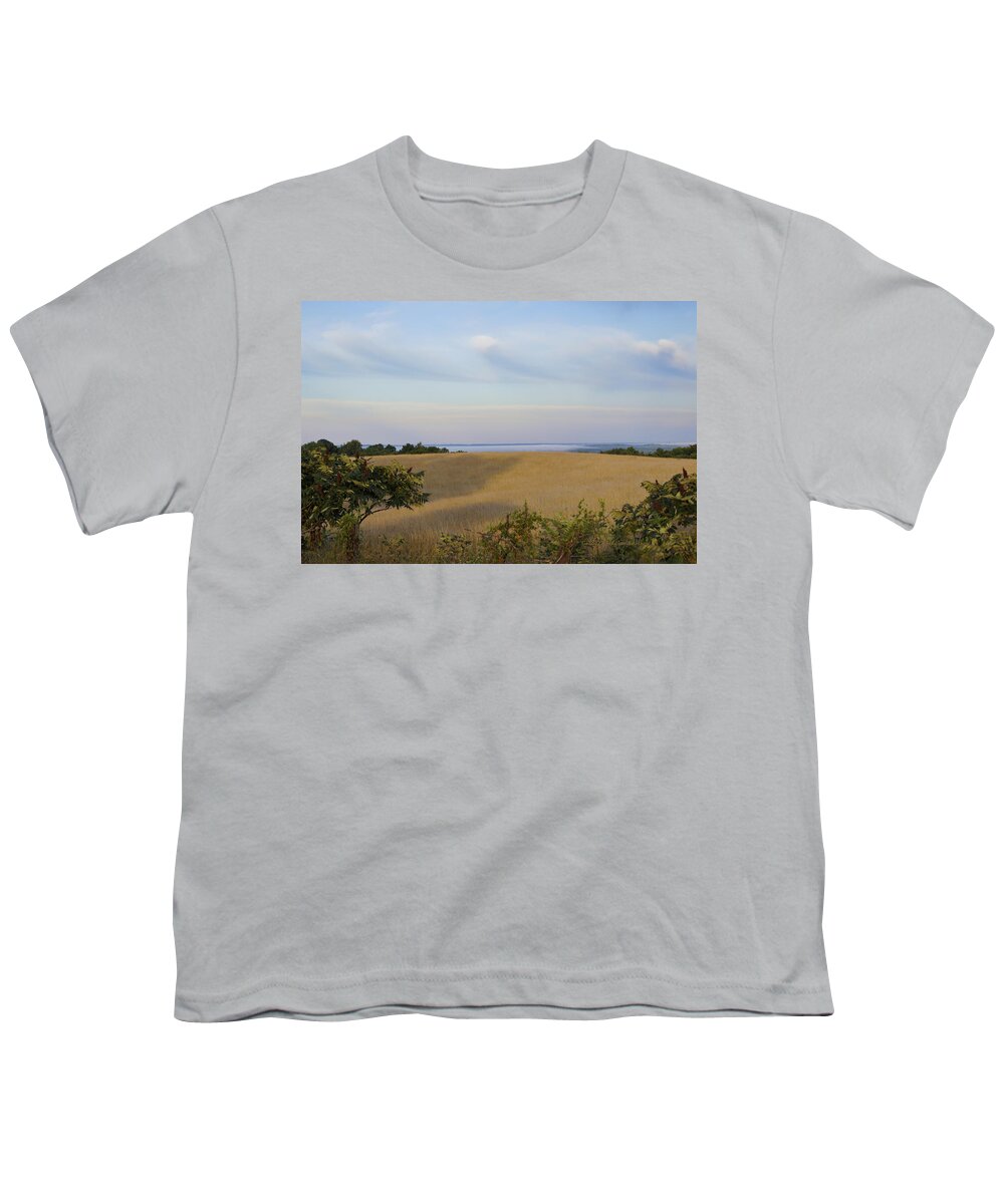 Golf Youth T-Shirt featuring the photograph Eagle Knoll Golf Club - The View From Hole Four by Cricket Hackmann
