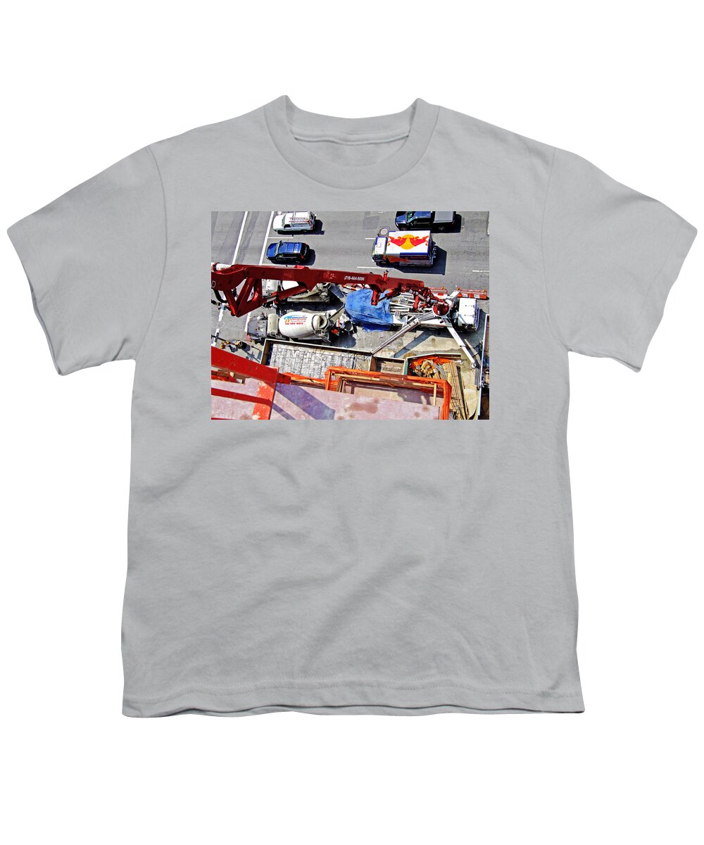 Pump Youth T-Shirt featuring the photograph Heavy Lifting Pumper by Steve Sahm