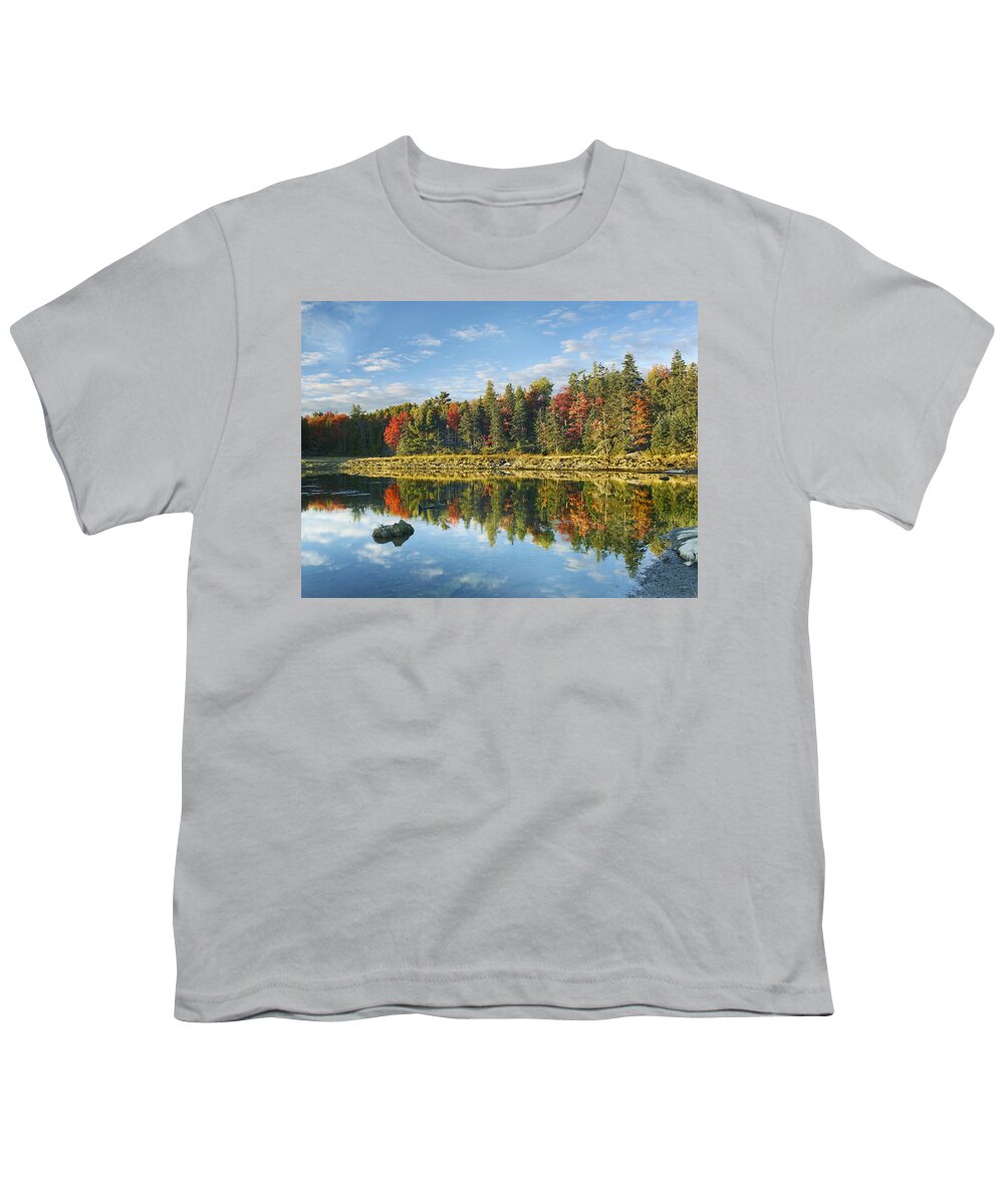 00176903 Youth T-Shirt featuring the photograph Coastline Mount Desert Island Maine by Tim Fitzharris