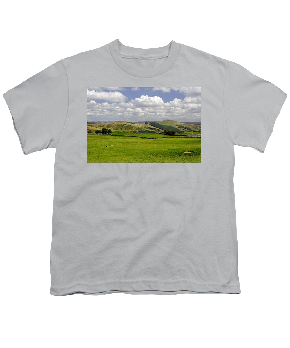 Derbyshire Youth T-Shirt featuring the photograph Hope Valley from Winnats Head by Rod Johnson