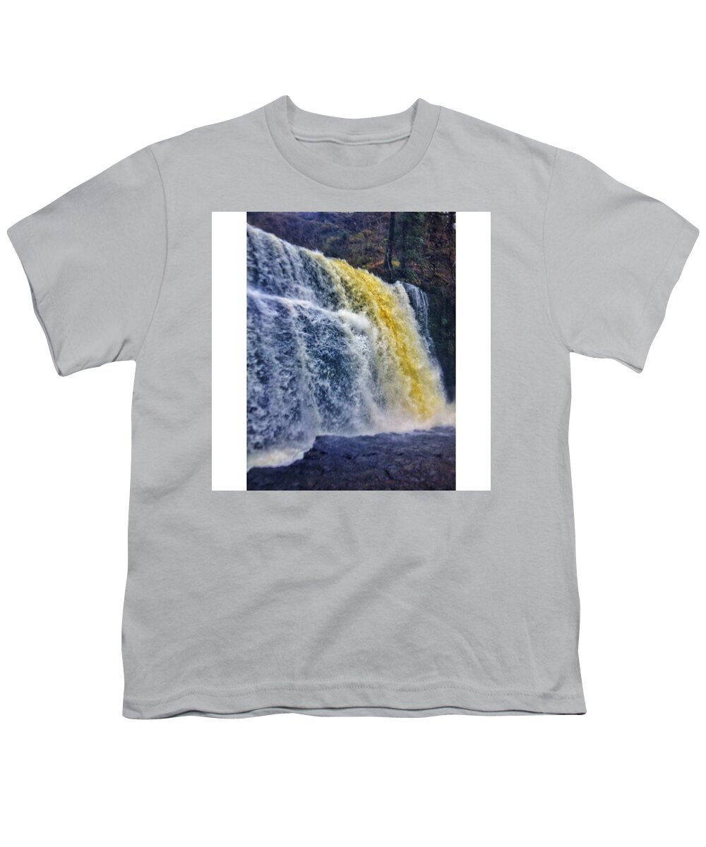 Collegelife Youth T-Shirt featuring the photograph Brecon Beacons #4 by Tai Lacroix