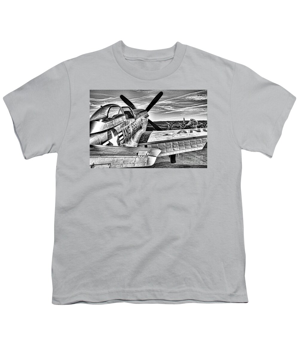 Air Youth T-Shirt featuring the photograph Birds Of Prey by Joe Geraci