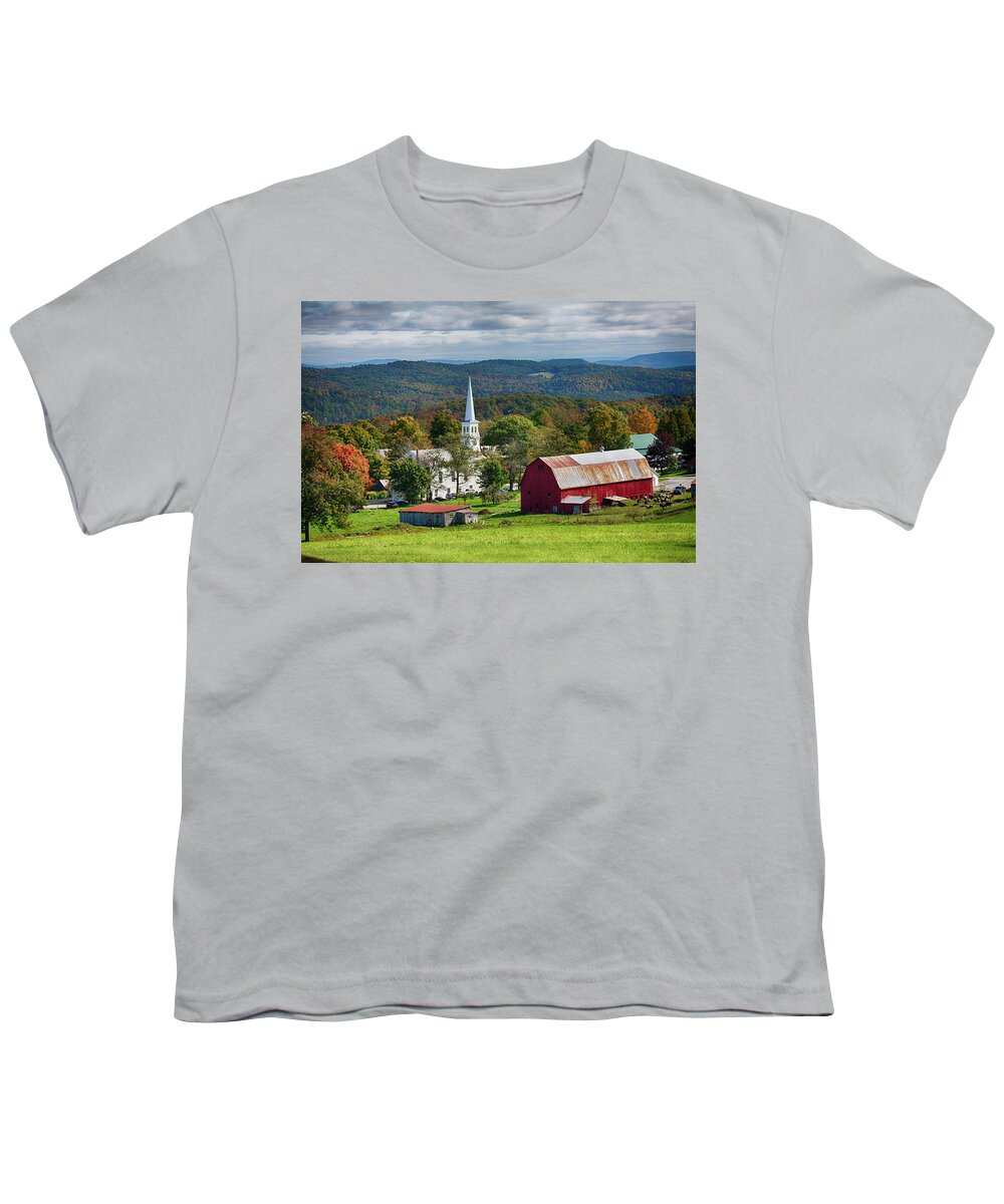 Peacham Church Youth T-Shirt featuring the photograph Peacham Vermont in Autumn Colors by Jeff Folger