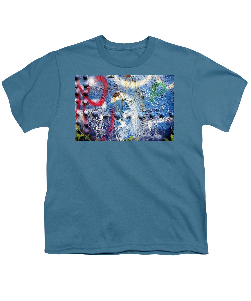 Graffiti Youth T-Shirt featuring the photograph Street art 8107 by Ron Harpham