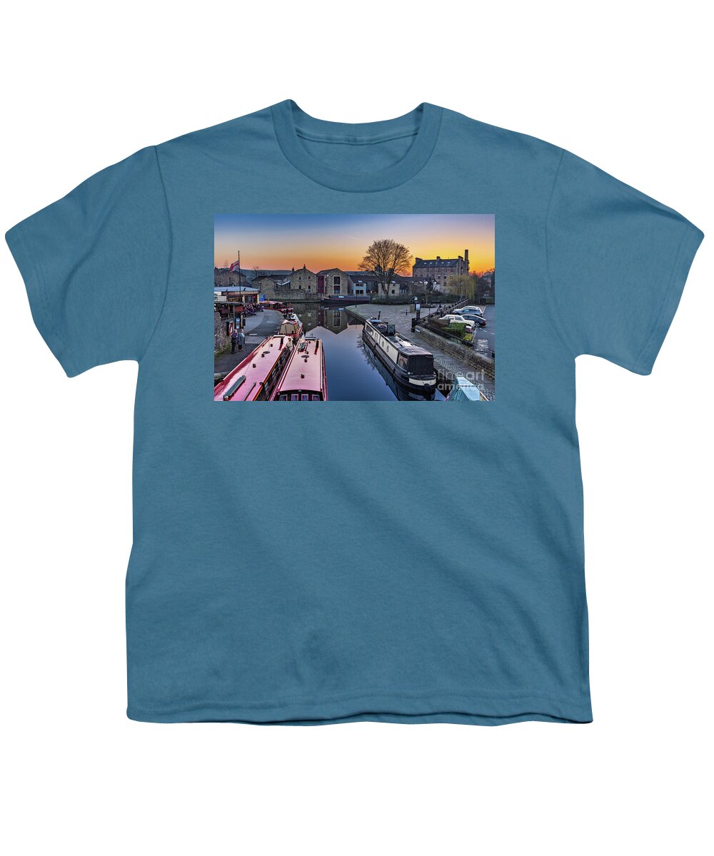 England Youth T-Shirt featuring the photograph Sunset In Skipton by Tom Holmes Photography