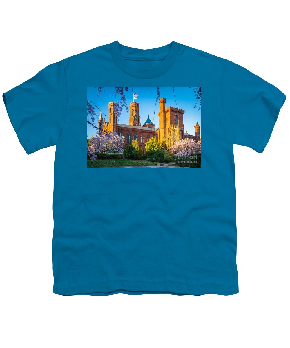 America Youth T-Shirt featuring the photograph Smithsonian Castle by Inge Johnsson
