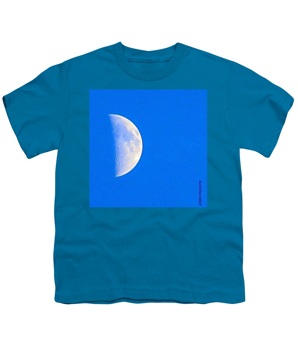 Beautiful Youth T-Shirt featuring the photograph #beautiful #texas #bluesky With About A by Austin Tuxedo Cat