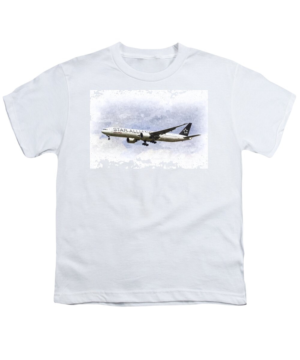 Star Alliance Youth T-Shirt featuring the photograph Star Alliance Boeing 777 #1 by David Pyatt