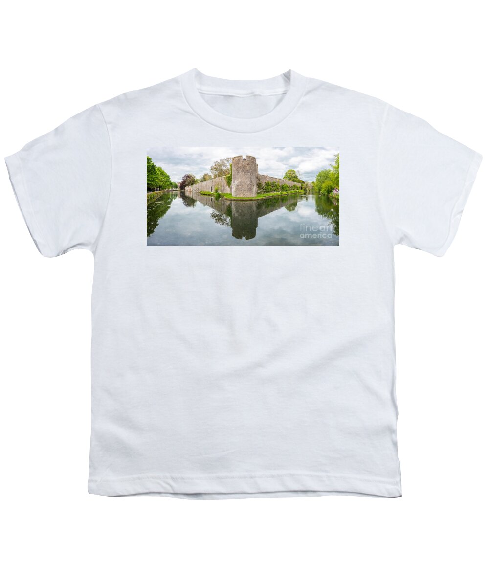 Wells Youth T-Shirt featuring the photograph Bishops Palace, Wells by Colin Rayner