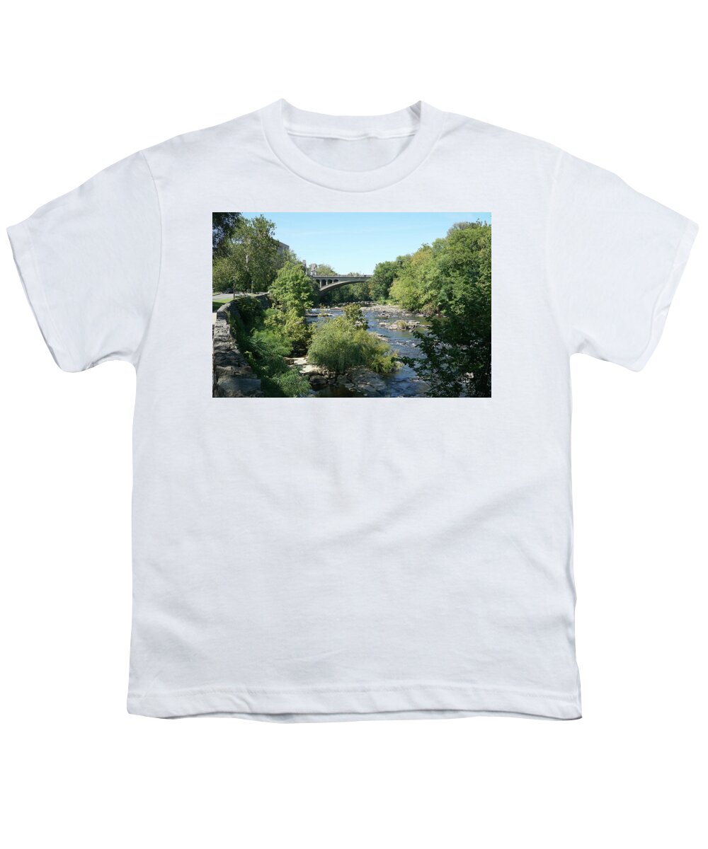 Washington Youth T-Shirt featuring the photograph Brandywine Creek, Wilmington #05446 by Raymond Magnani