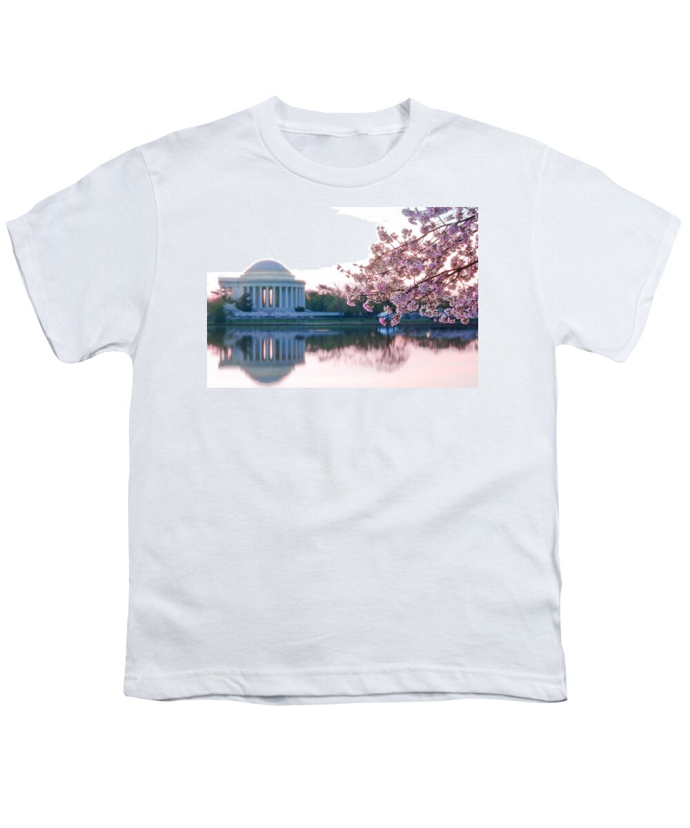 Thomas Jefferson Youth T-Shirt featuring the photograph Jefferson at sunrise by Don Lovett