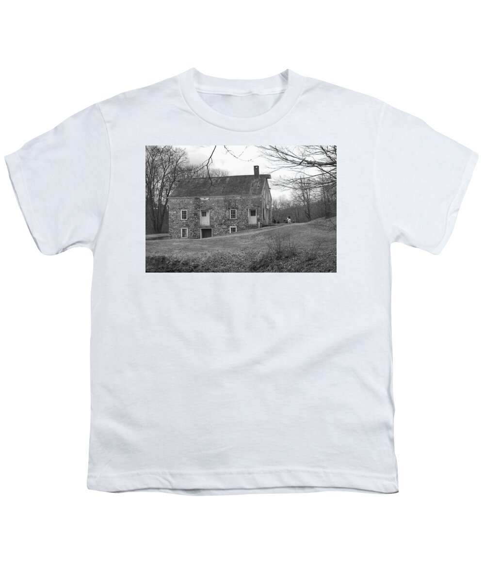 Waterloo Village Youth T-Shirt featuring the photograph Smith's Store on the Hill - Waterloo Village by Christopher Lotito