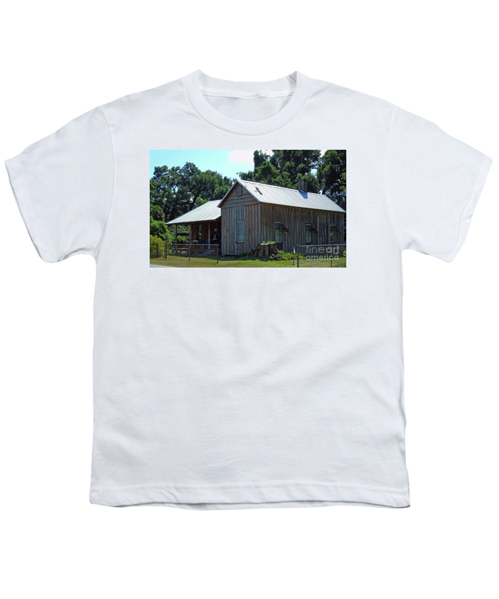 Home Youth T-Shirt featuring the photograph Old Brown Florida Home by D Hackett