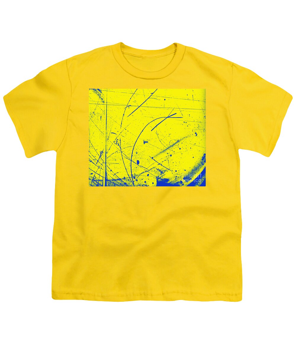History Youth T-Shirt featuring the photograph Diffusion Cloud Chamber Tracks #1 by Science Source