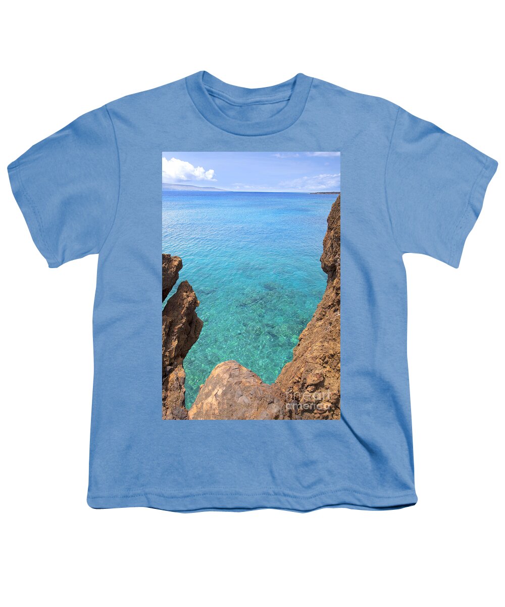 Amazing Youth T-Shirt featuring the photograph La Perouse Bay #8 by Jenna Szerlag