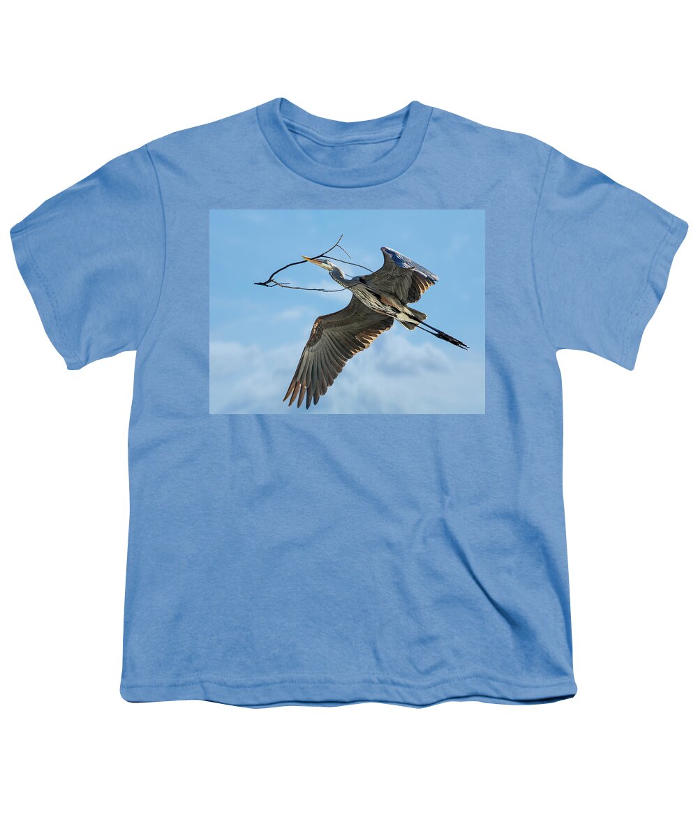 Birds Youth T-Shirt featuring the photograph Nest Builder by Bruce Bonnett