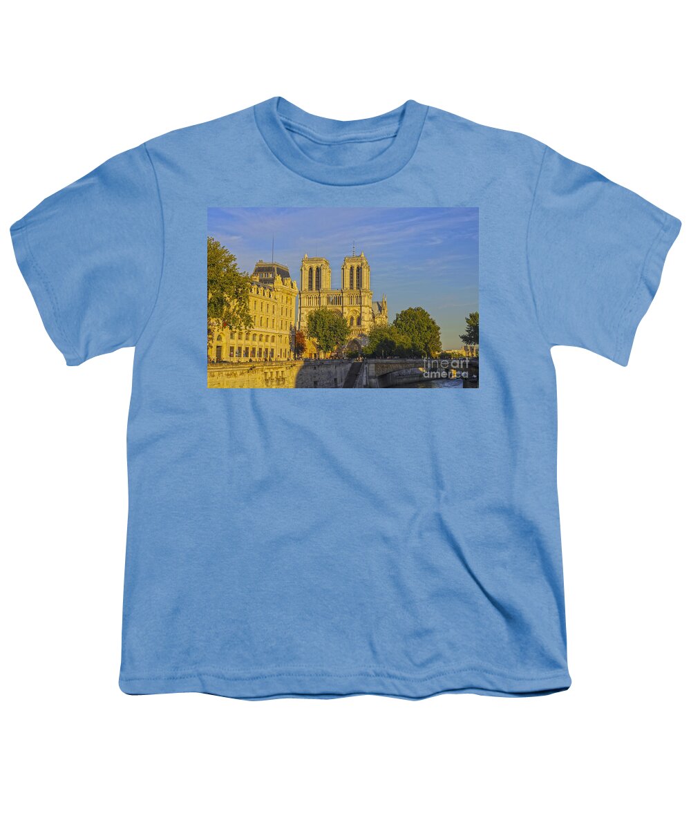 Dame Youth T-Shirt featuring the photograph Notre Dame at sunset by Patricia Hofmeester