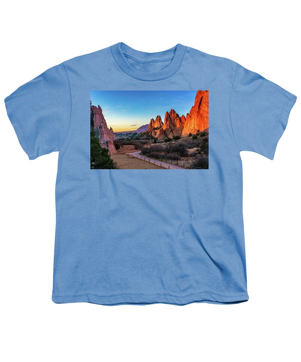 Sunrise Youth T-Shirt featuring the photograph Garden of the Gods Sunrise by Douglas Wielfaert