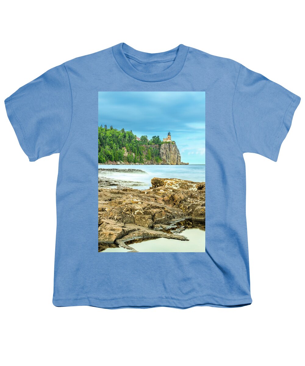 Split Rock Lighthouse Youth T-Shirt featuring the photograph Split Rock Lighthouse Dark Sky by Sebastian Musial