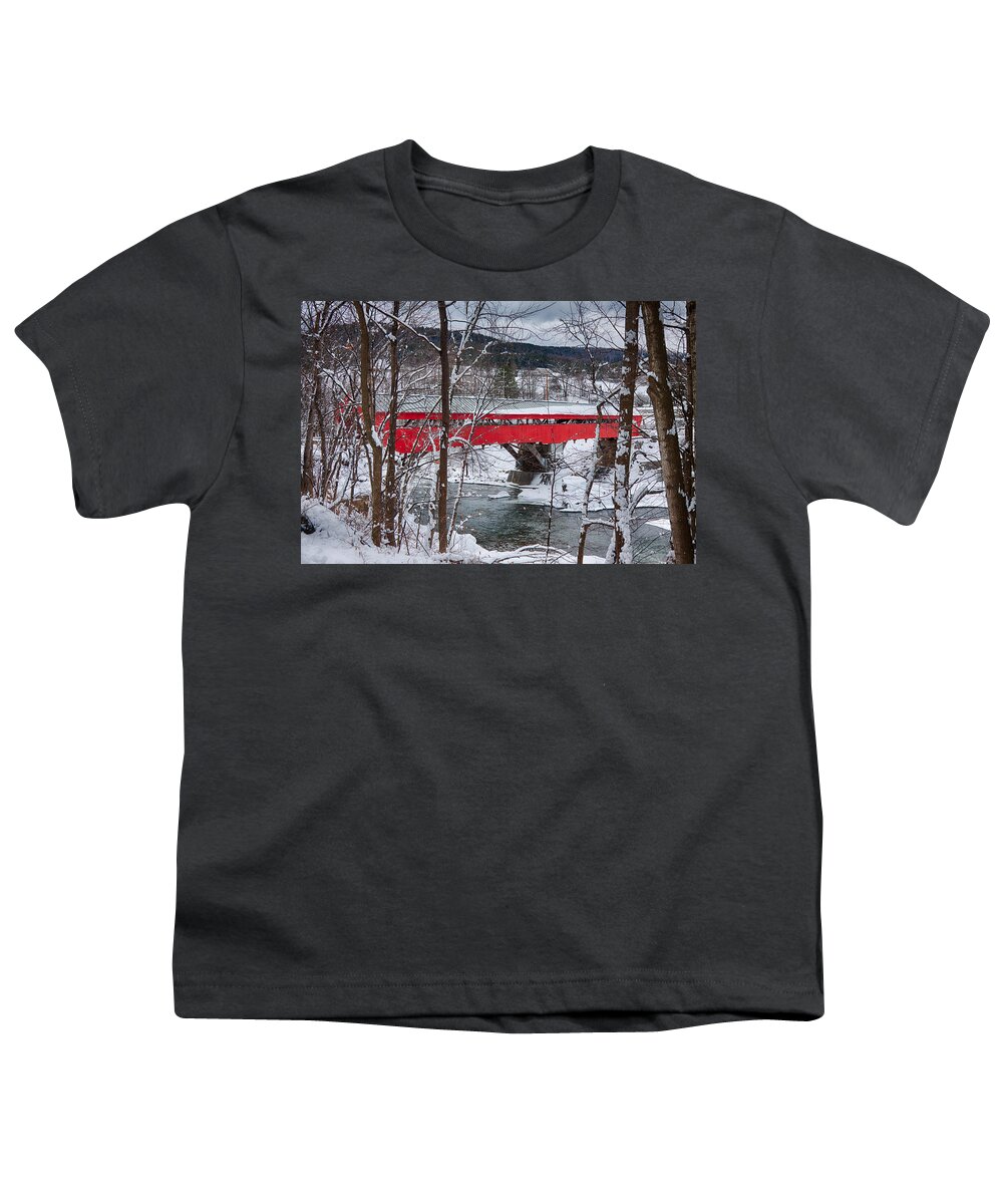 New England Covered Bridge Youth T-Shirt featuring the photograph Taftsville Covered Bridge #1 by Jeff Folger