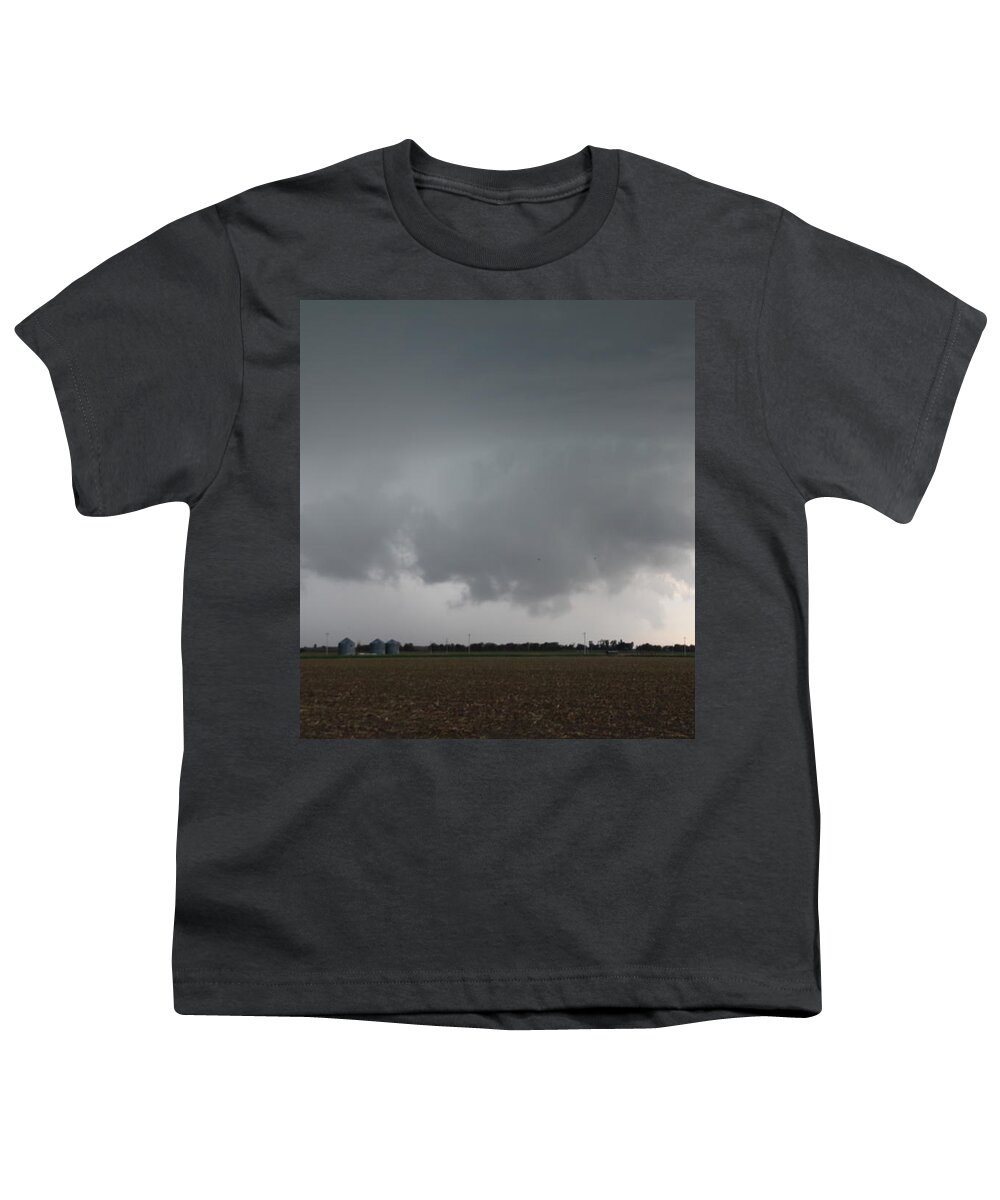 Stormscape Youth T-Shirt featuring the photograph Strong Nebraska Supercells #7 by NebraskaSC