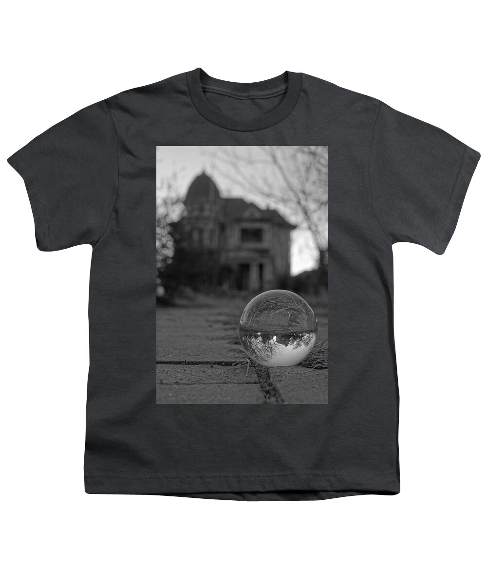 Perspective Youth T-Shirt featuring the photograph A little different perspective by Jonathan Davison