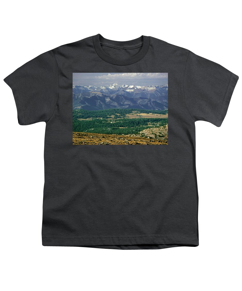 Beartooth Scenic Highway Youth T-Shirt featuring the photograph M-A9207-Absaroka Range from US 212 by Ed Cooper Photography