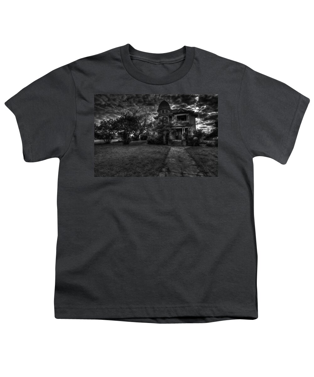 Fort Worth Home Youth T-Shirt featuring the photograph Black and White Historic Fort Worth Home by Jonathan Davison