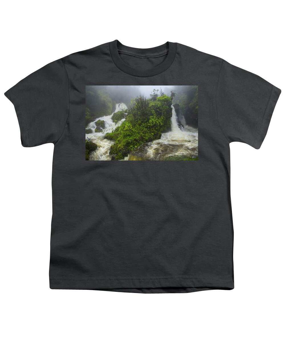Maui Youth T-Shirt featuring the photograph On The Road To Hana by Theresa Tahara