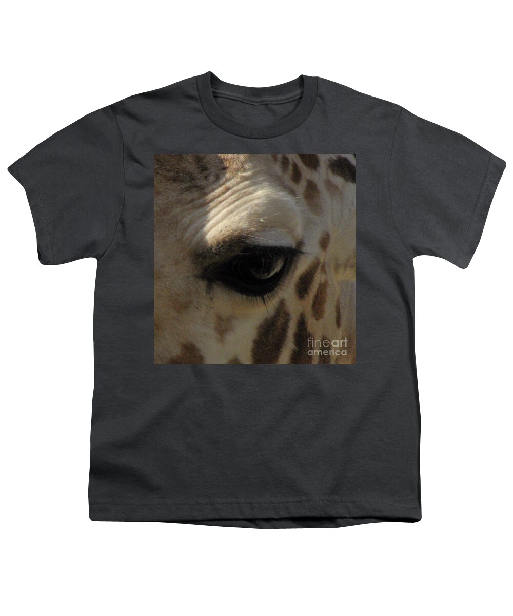 Giraffe Eye Youth T-Shirt featuring the photograph Giraffe eye by Kim Galluzzo Wozniak