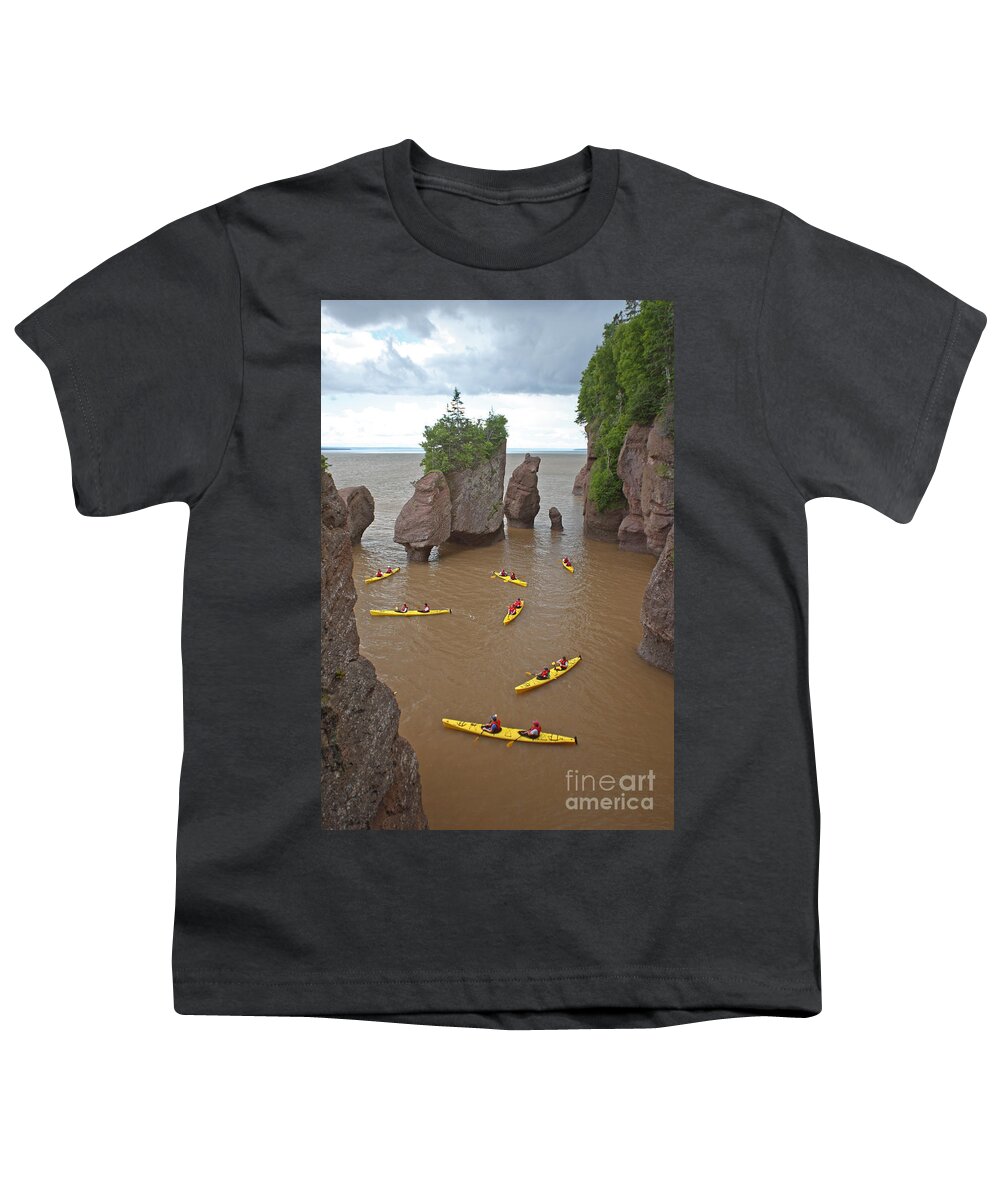Hopewell Rocks Youth T-Shirt featuring the photograph Kayaks At Hopewell Rocks by Ted Kinsman