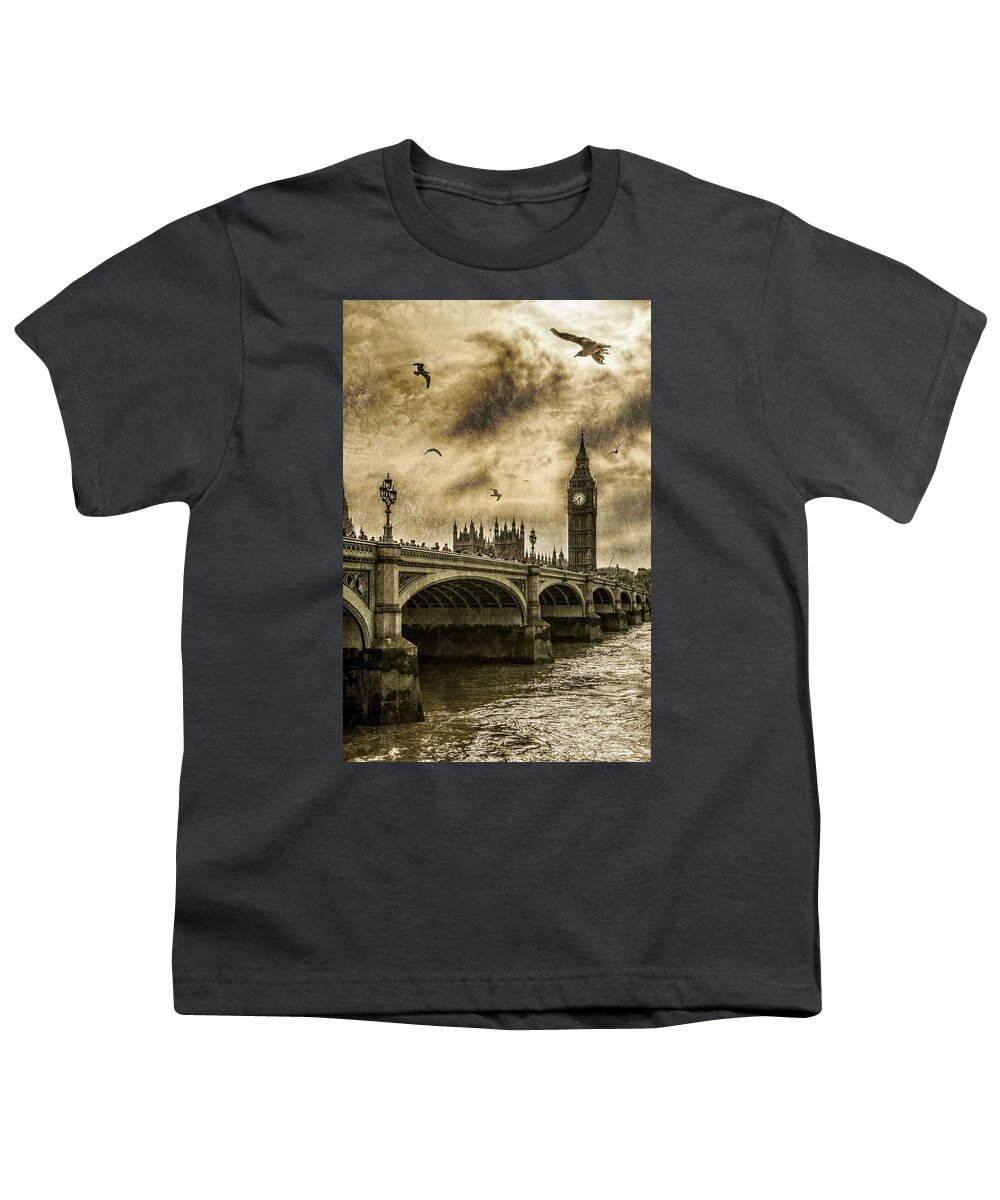 London Youth T-Shirt featuring the photograph London #3 by Jaroslaw Grudzinski