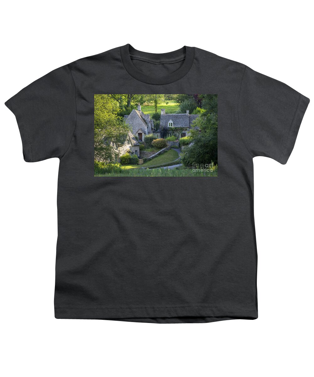 Bibury Youth T-Shirt featuring the photograph Cotswold Cottages by Brian Jannsen