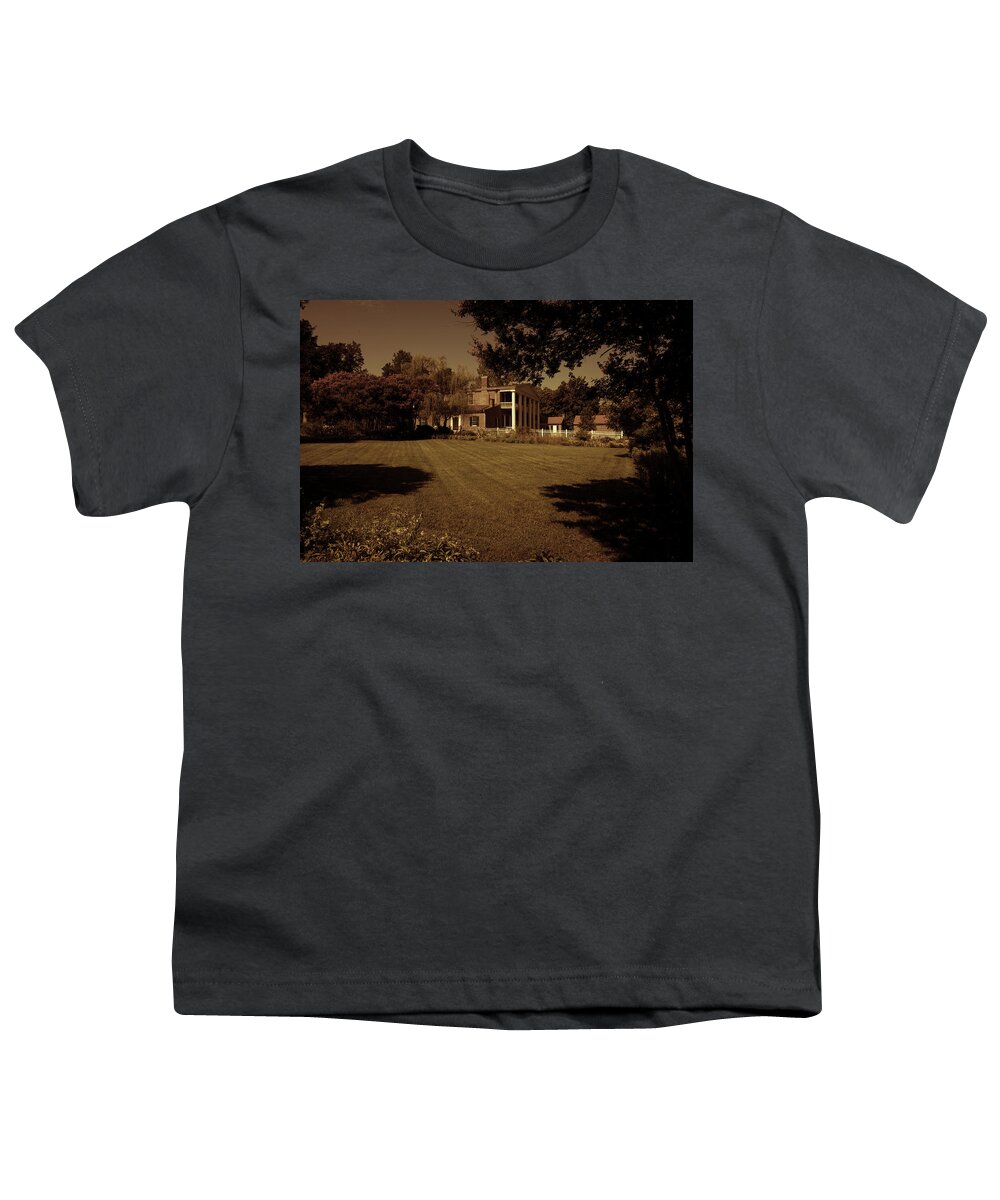 Hermitage Youth T-Shirt featuring the photograph Fading Glory - The Hermitage by James L Bartlett